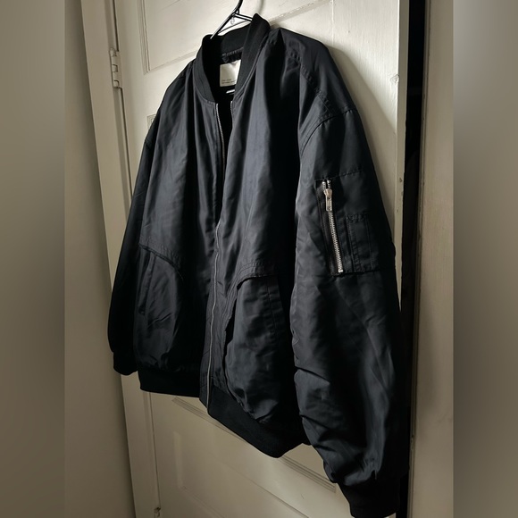 Woman Bomber Jacket - Picture 2 of 5